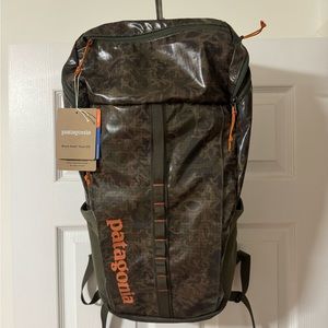 Patagonia Black Hole 25L backpack - camo
